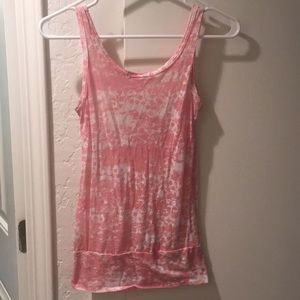 Pink/white tank with design